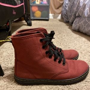 Doc Marten Canvas Sneaker